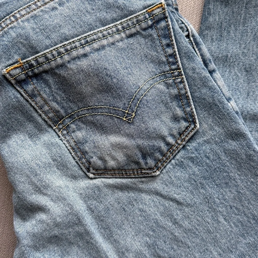 Levi's Classic Light Blue Straight Jeans 29X32
